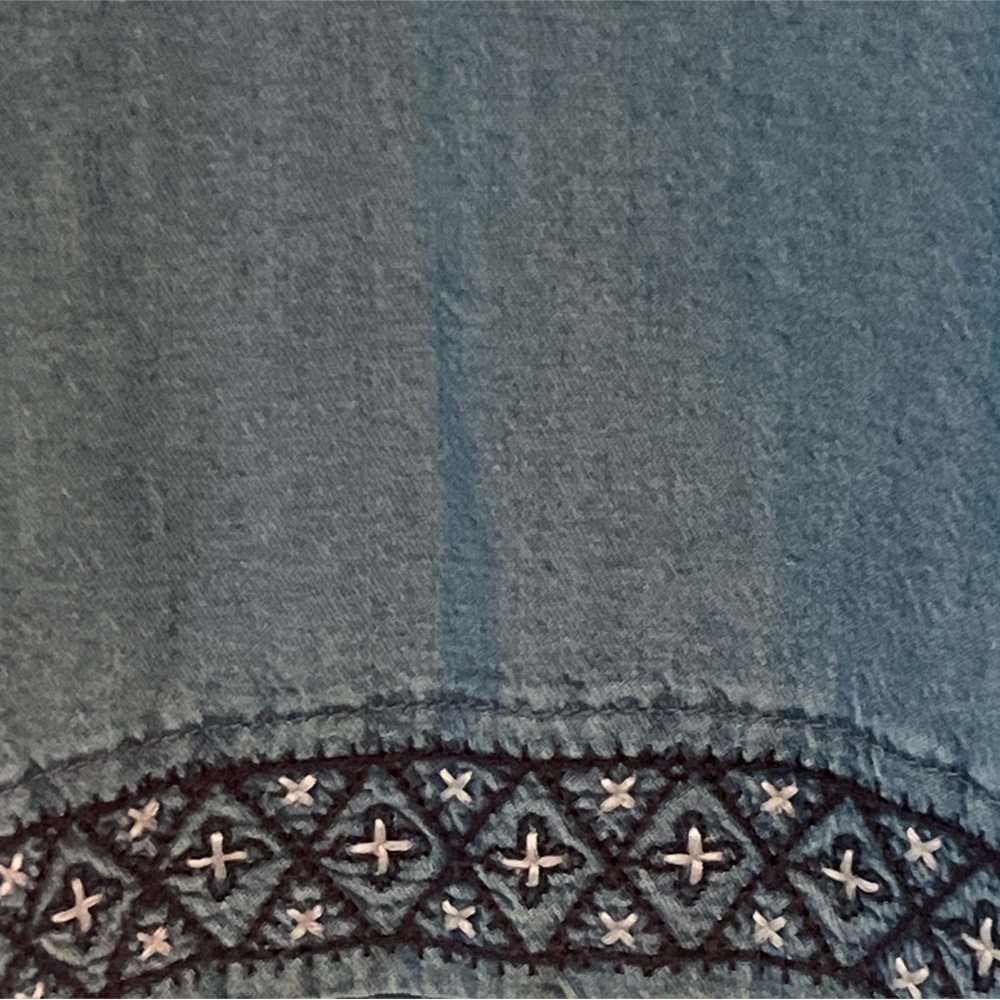 J. Jill Denim Blue Tunic with Lace Accents - Picture 4 of 6